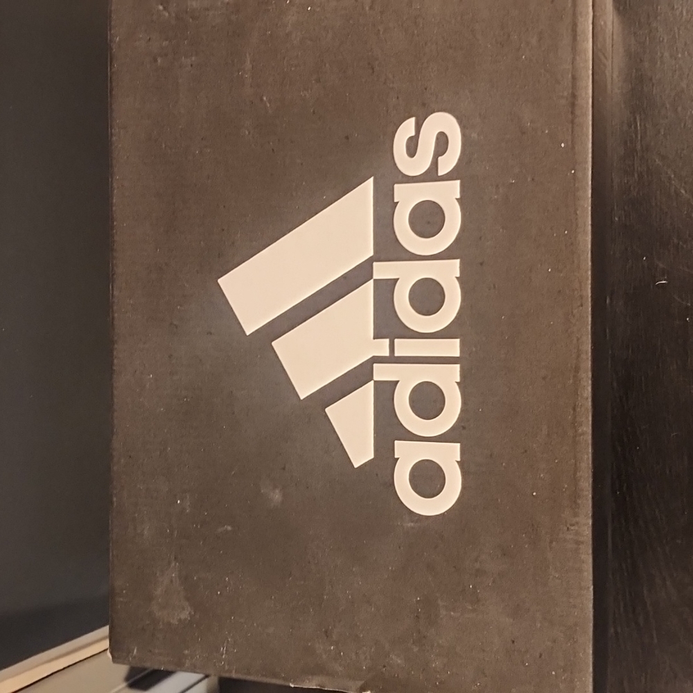 Men's Black on Black Lite Racer Sneakers size 8 1/2